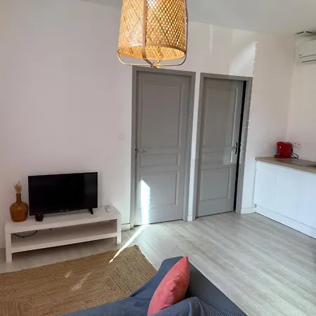 Lägenhet Le Corail - 1 Chambre, Ideal Couple, Parking, 10min Canal Du Midi Castelsarrasin